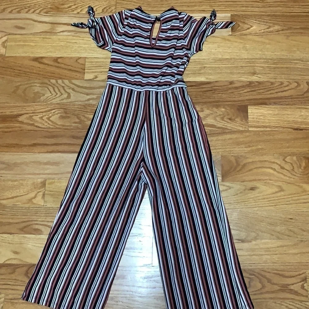 Girl’s romper